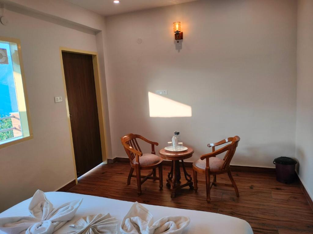 Room sitting corner and entry view