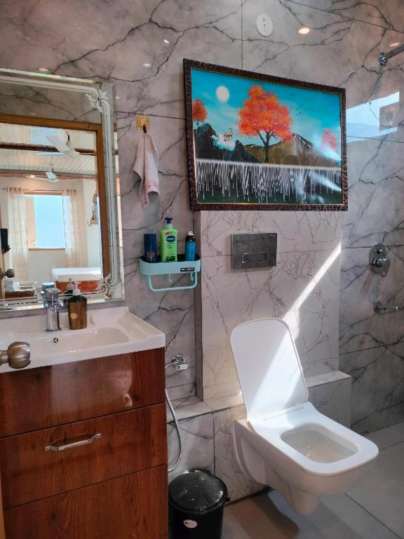 Bathroom wall art and ventilation