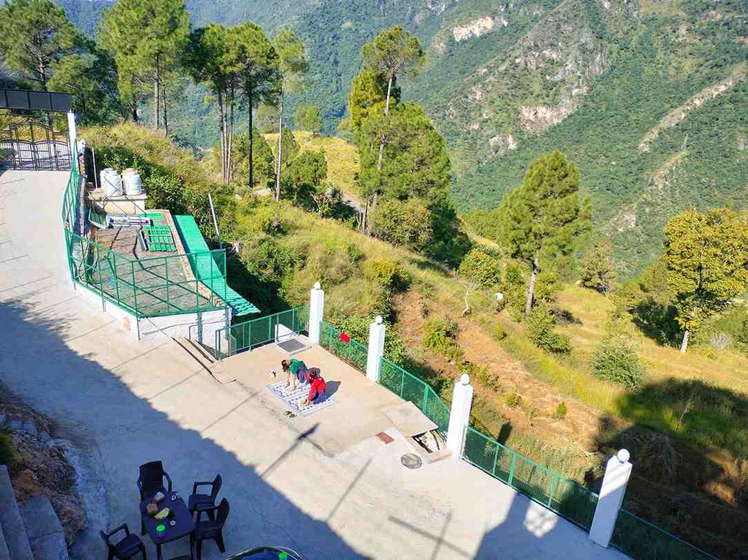 Mountain view around SVS