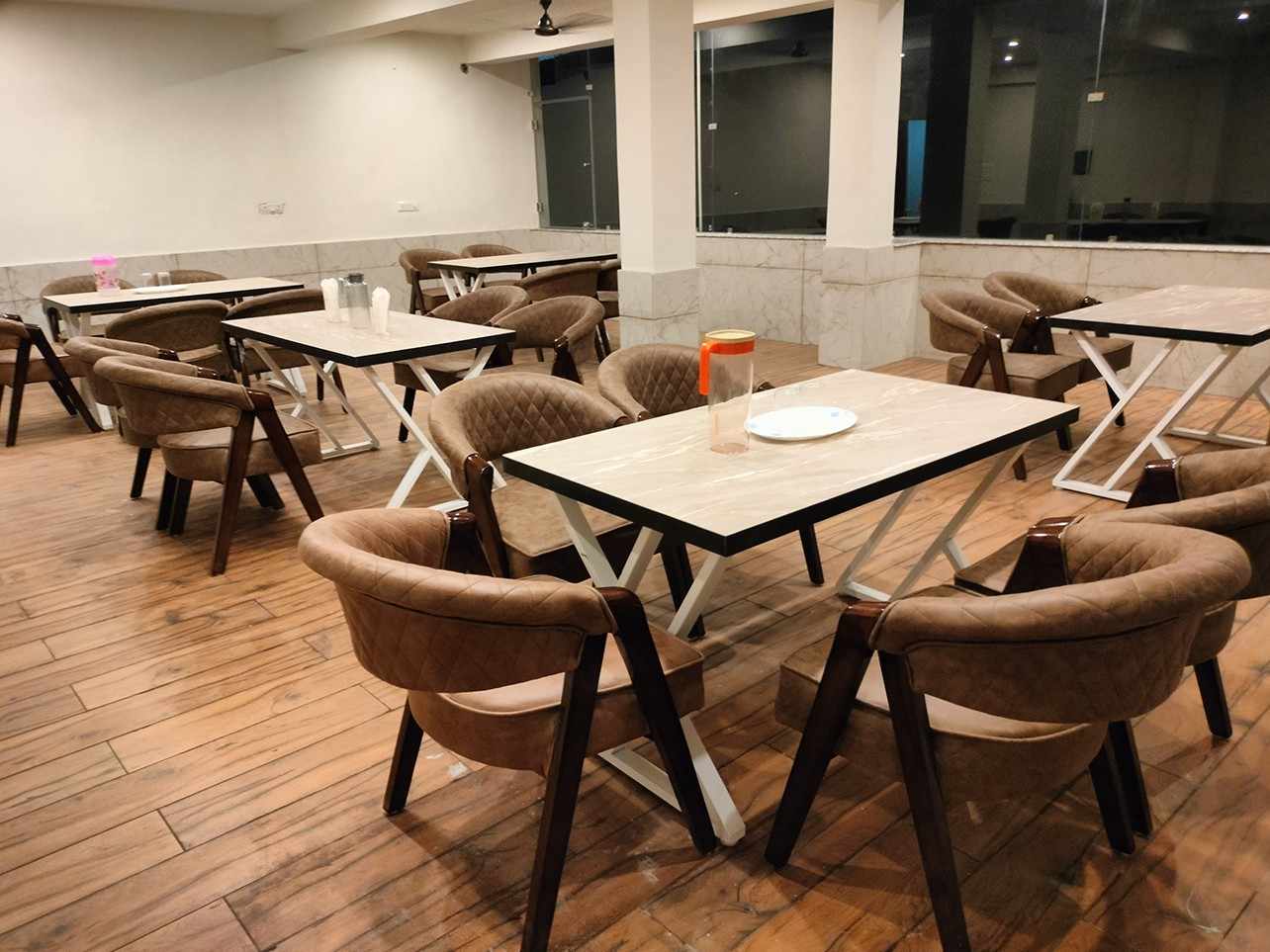 Restaurant table with meal service